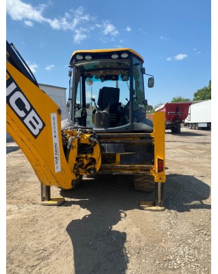 Buldoexcavator JCB 3CX