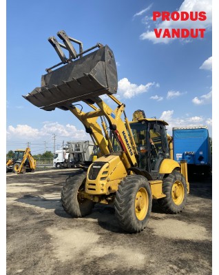 Buldoexcavator Komatsu